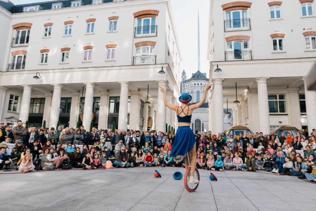 📸 Simon Hutchinson 🎪 Festival of Fools 📍 St Anne's Square, Belfast